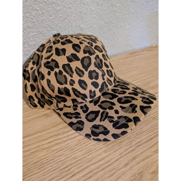 Women's Cheetah Leopard Print Baseball Hat Cap Adjustable One Size New Black - Picture 1 of 5